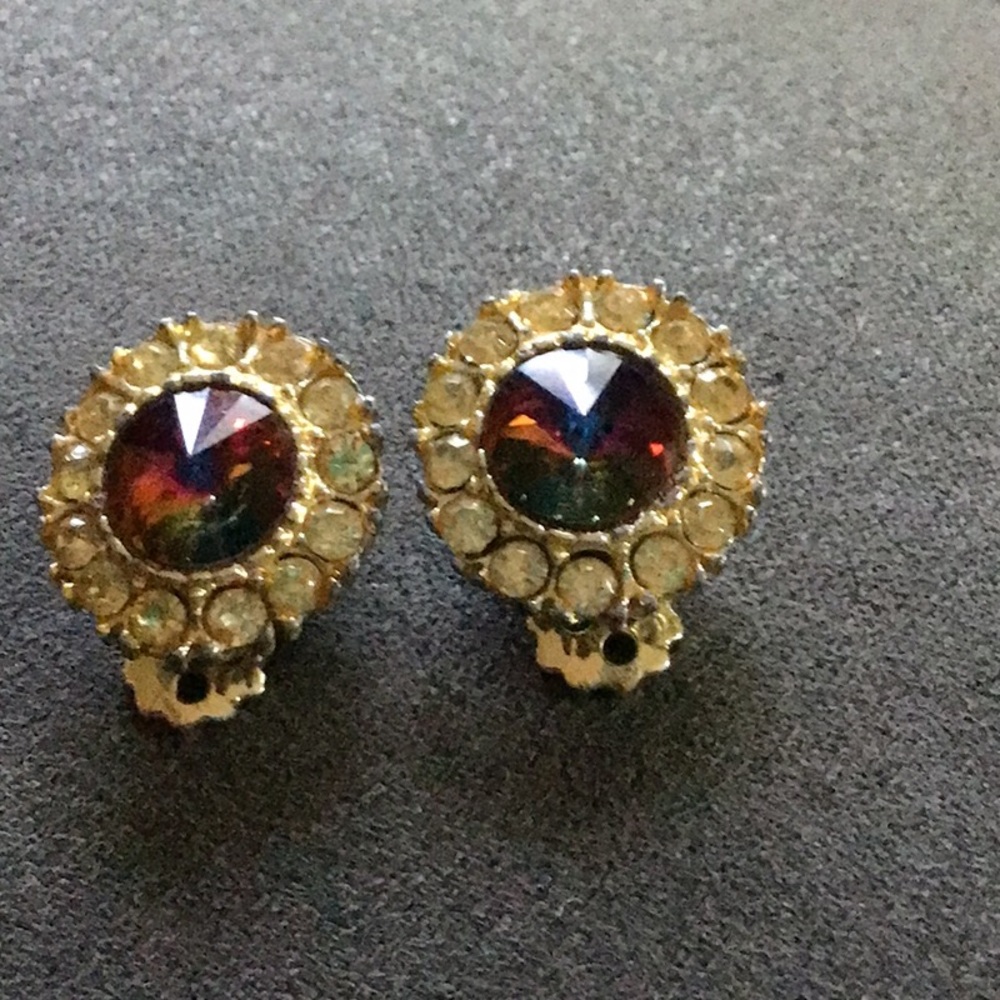 Clip on round earrings